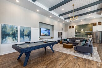 Interior Photo - Harmon on the Lake