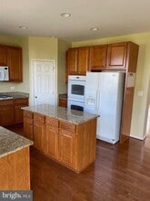 Building Photo - 233 Morlyn Dr