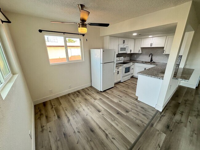 Foto del edificio - Gorgeous 2bed/1bath home located in Spring...