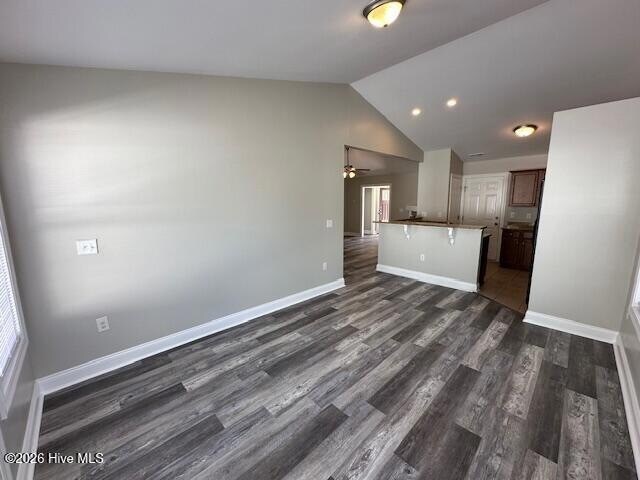 Building Photo - 305 Falcon Bridge Dr