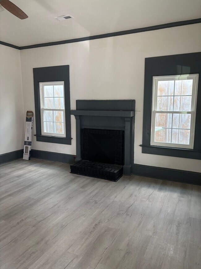 Foto del edificio - 608 N Independence St