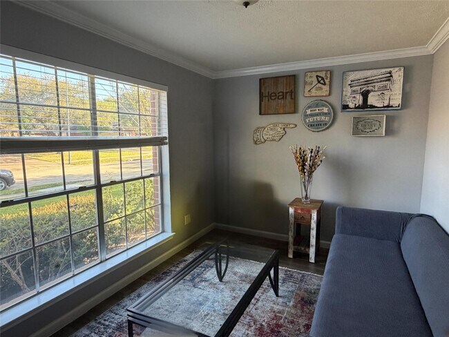 Foto del edificio - 7231 Brockington Dr