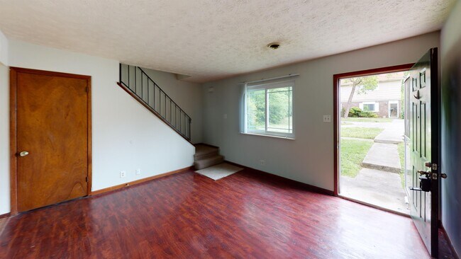 Foto del edificio - 2708 Bridalwood Dr