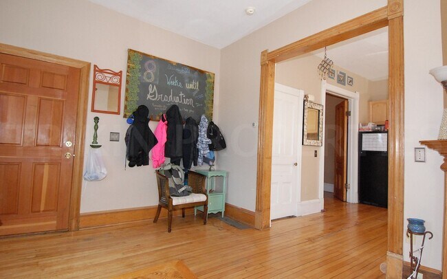 Foto del edificio - 2533 Lyndale Ave S