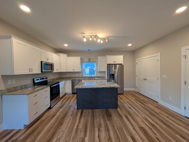 Foto del edificio - 610 Salem Heights Ln