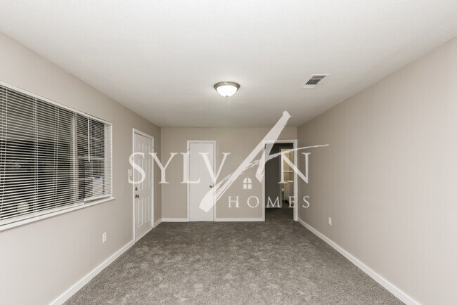 Building Photo - Enjoy living the good life in this 3 bedro...
