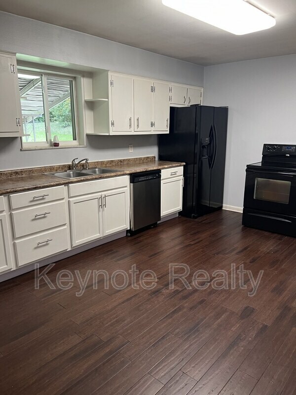 Foto del edificio - 5688 Decker Rd