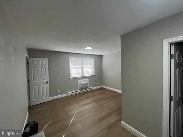 Building Photo - 319 Columbia Ave