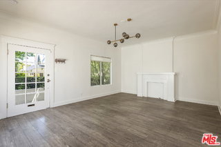 Foto del edificio - 1553 N Stanley Ave