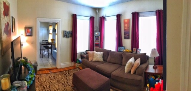 Building Photo - 33 Vose Ave