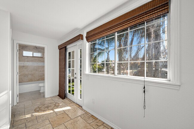 Foto del edificio - 2904 Webster Ave
