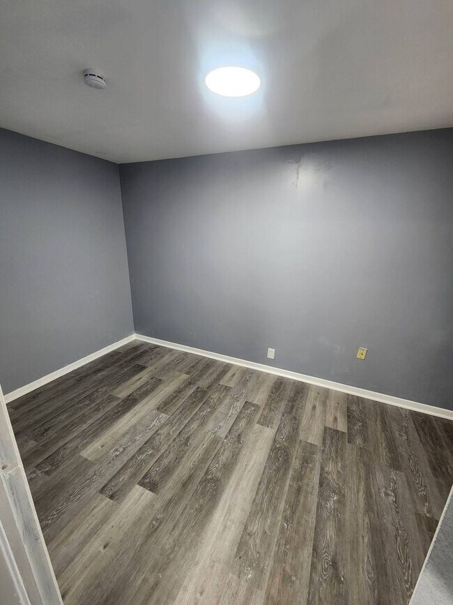 Foto del edificio - Charming 3-Bedroom Unit in Prime Location (SECTION 8 VOUCHERS ACCEPTED)