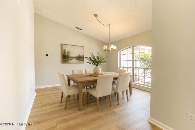 Building Photo - 4635 Forest Glen Ct