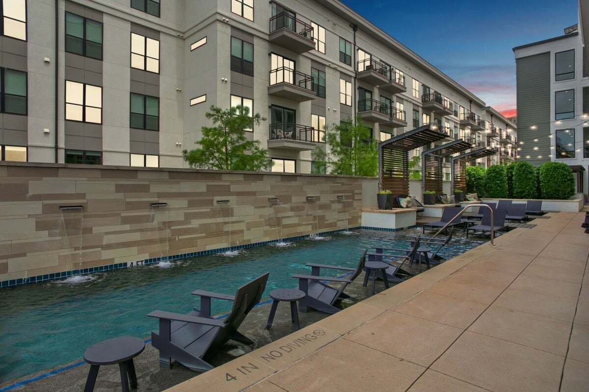 Bell Knox District Apartments in Dallas, TX