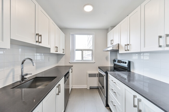 Photo du bâtiment - Avenue Park Apartments