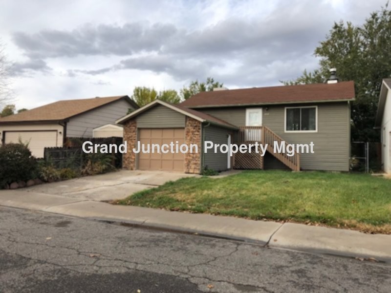 Foto principal - Great Home in Orchard Mesa!