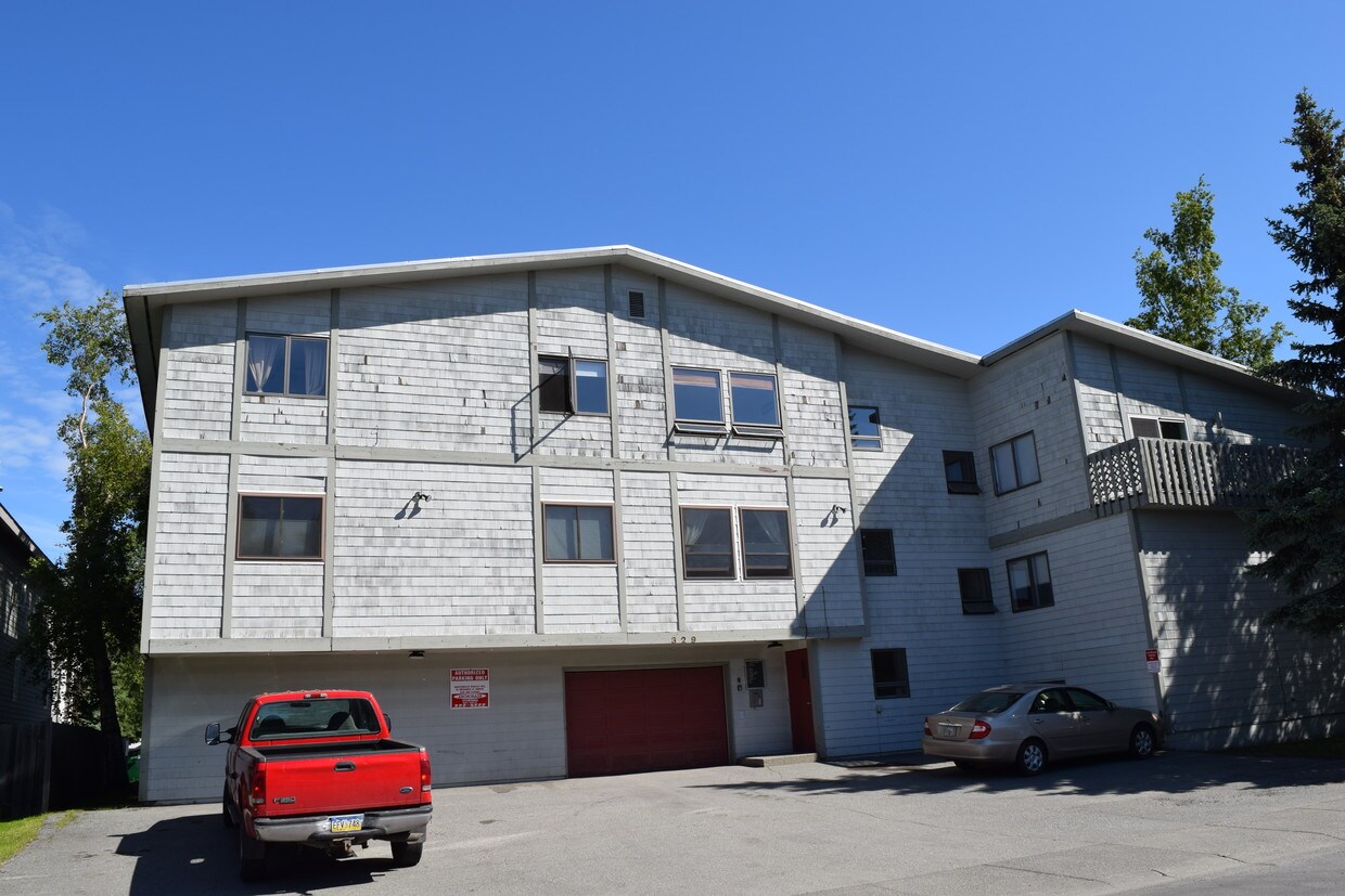 Primary Photo - 329 E 14th Ave