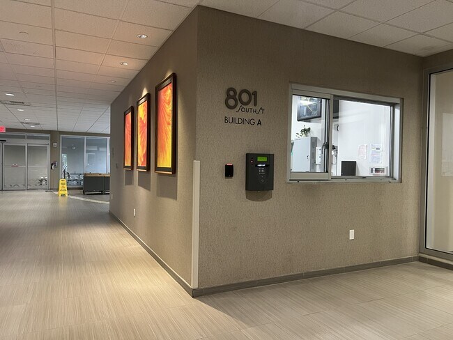 Foto del edificio - 801 South St