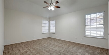 Building Photo - 9803 Knights Dr