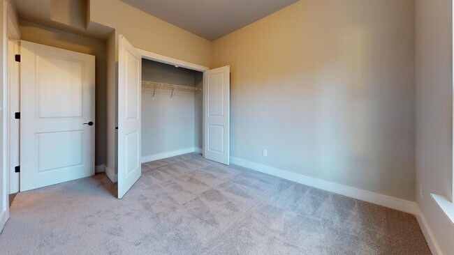 Building Photo - 4122 Salient St