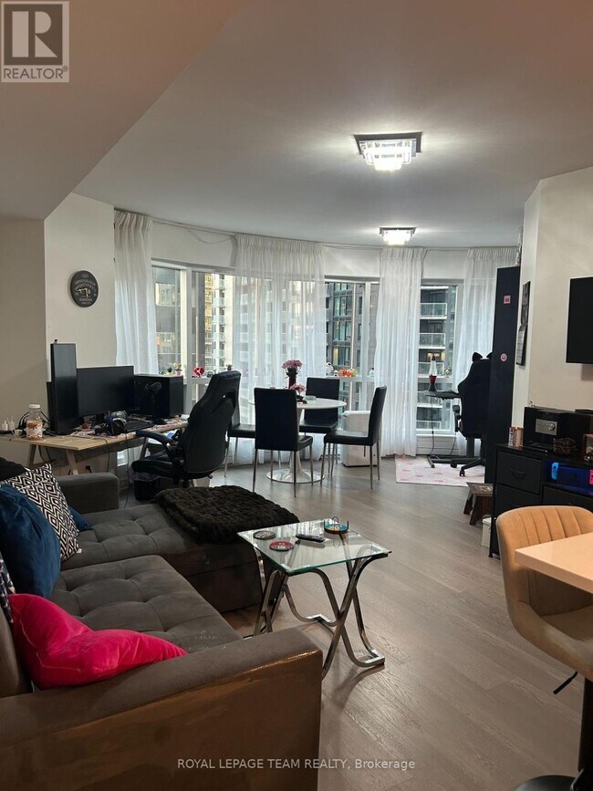 Photo du bâtiment - 234 Rideau St