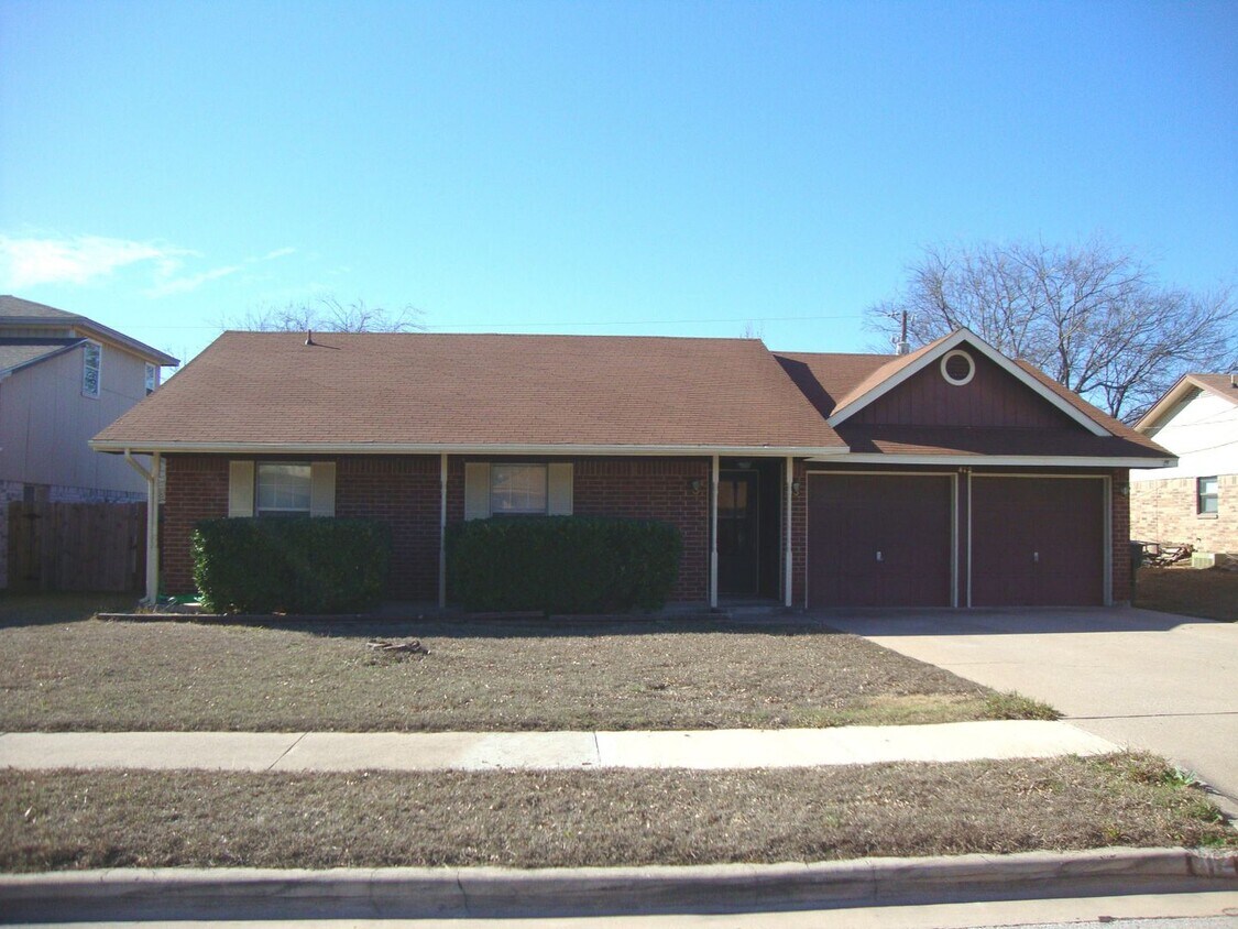 Foto principal - 412 Baumann Dr
