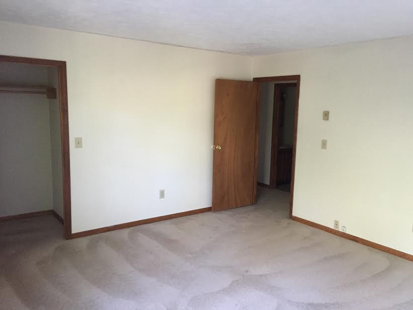 bedroom - 110 Roberts St