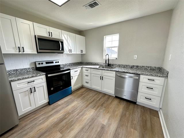 Foto del edificio - 901 Kingdom Cir