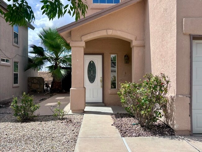 Building Photo - 12312 Tierra Laguna Dr