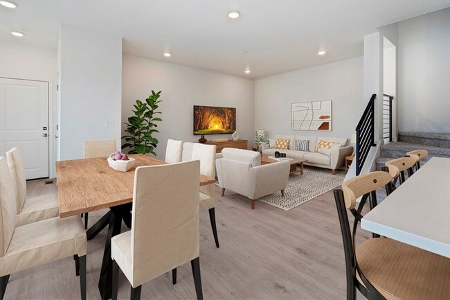 Building Photo - 4814 Washoe Ct