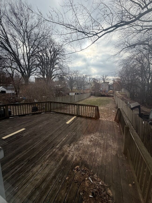 Building Photo - Affordable 4 Bedroom House