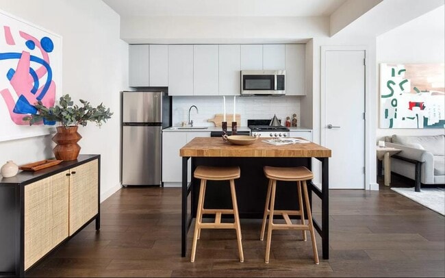 Grand Avenue - Grand Avenue Apartment