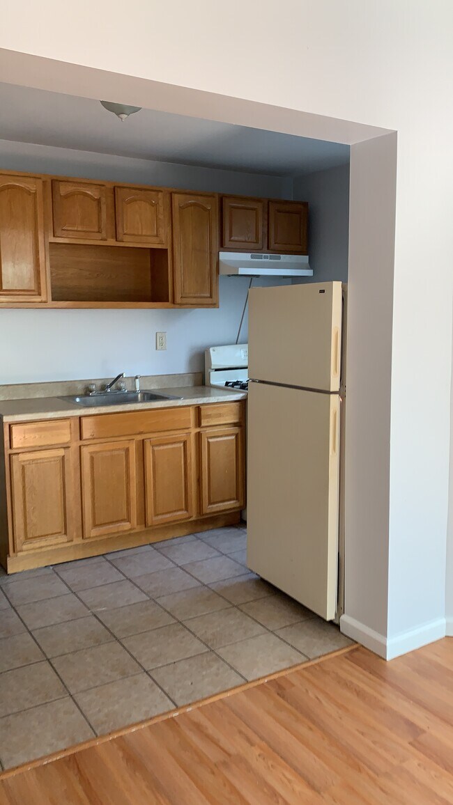 259 Verona Ave Unit 1, Newark, NJ 07104 Apartments in Newark, NJ