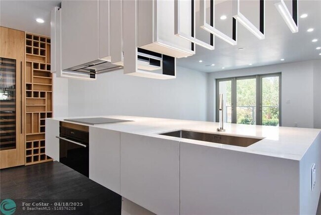 Foto del edificio - 26 SE 10th Ave