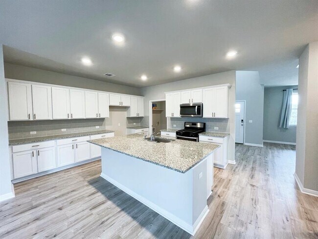 Building Photo - 315 Arrowhead Vine St