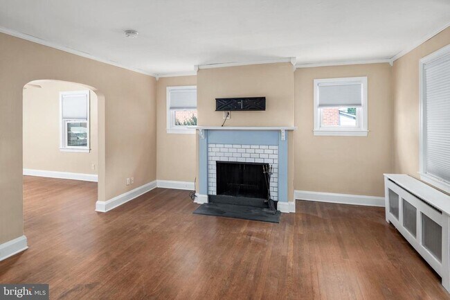 Foto del edificio - 710 Edmondson Ave