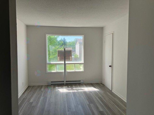 Photo du bâtiment - 832 Rue Charette