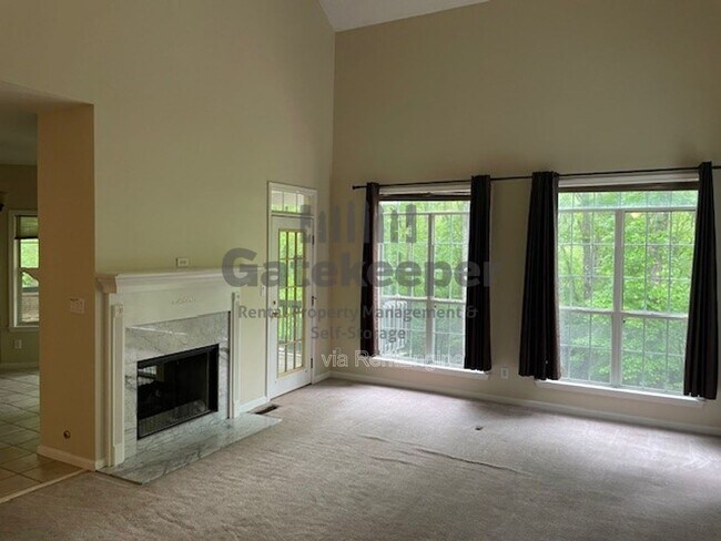 Foto del edificio - 94 Barrington Ridge Ct
