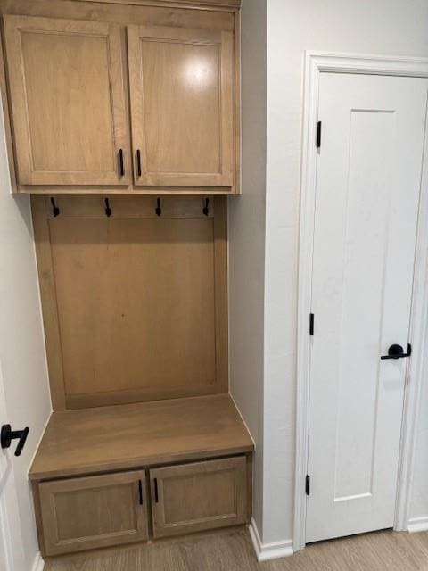 Foto del edificio - 705 Elena Dr