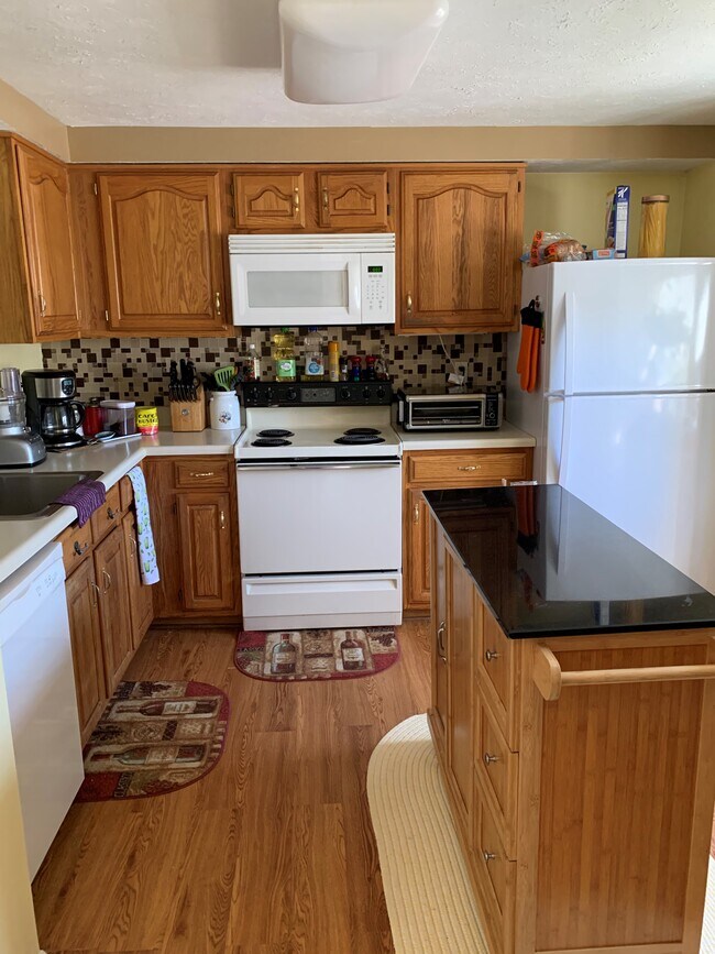 Foto del edificio - 1269 Seminole Dr