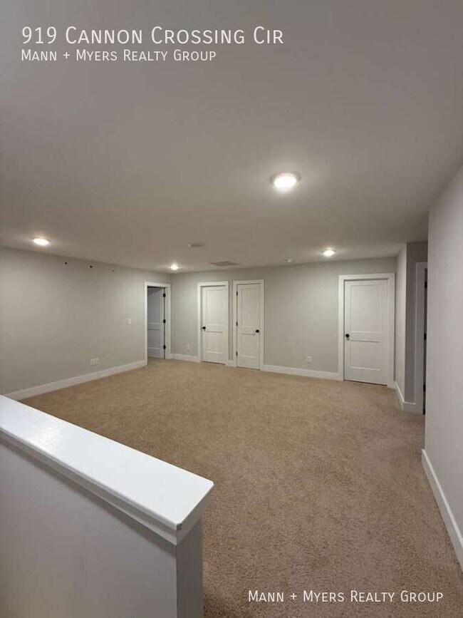 Building Photo - 919 Cannon Crossing Cir
