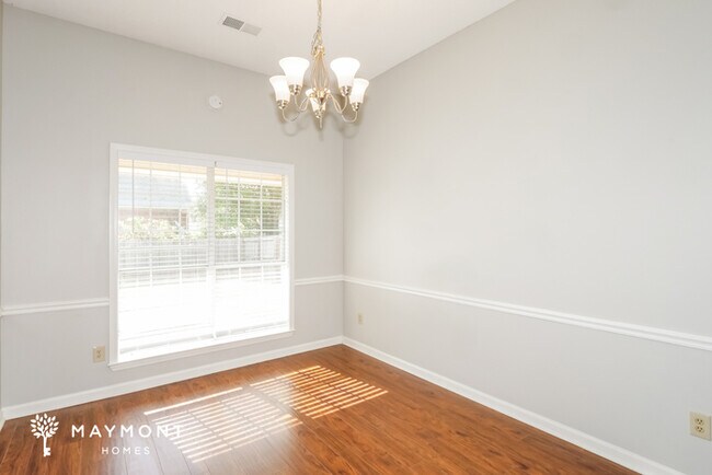 Building Photo - Charming 4 Bedroom Home in Memphis!