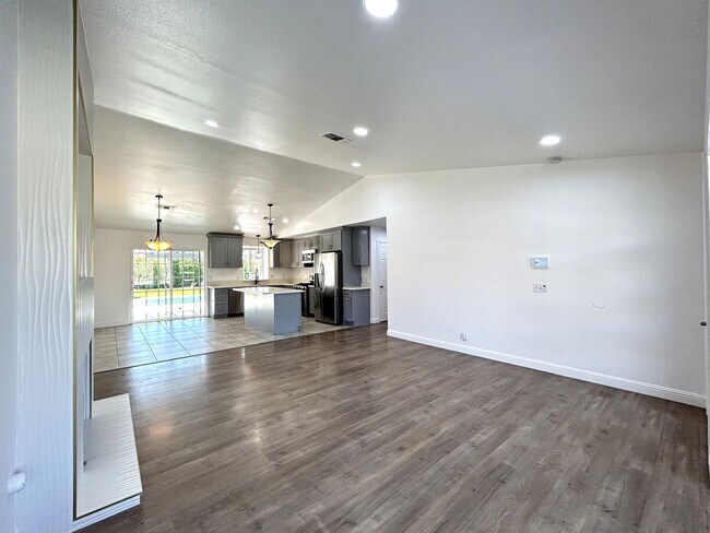 Building Photo - COMING SOON! Beautifully UPDATED 3 Bedroom...