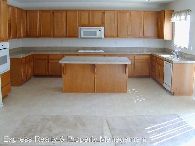 Building Photo - 5 br, 3 bath House - 11911 Sunstone Ct.