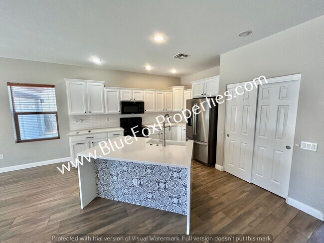 Foto del edificio - 10412 E Capercaillie St