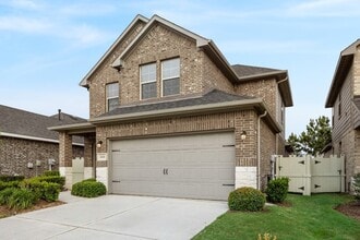 Building Photo - 16868 Pink Wintergreen Dr