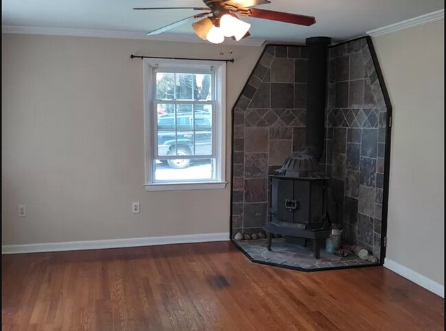 Building Photo - 827 Downingtown Pike