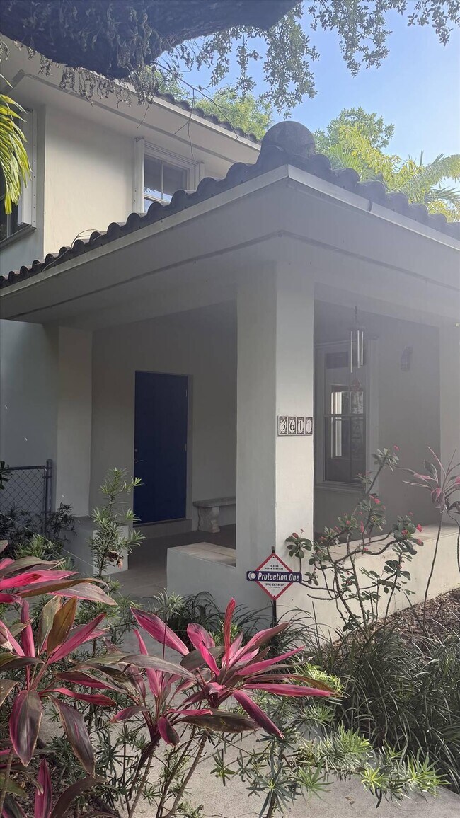 Foto del edificio - 3611 SW 37th Ave