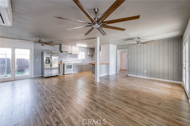 Foto del edificio - 12712 E McKinley Ave
