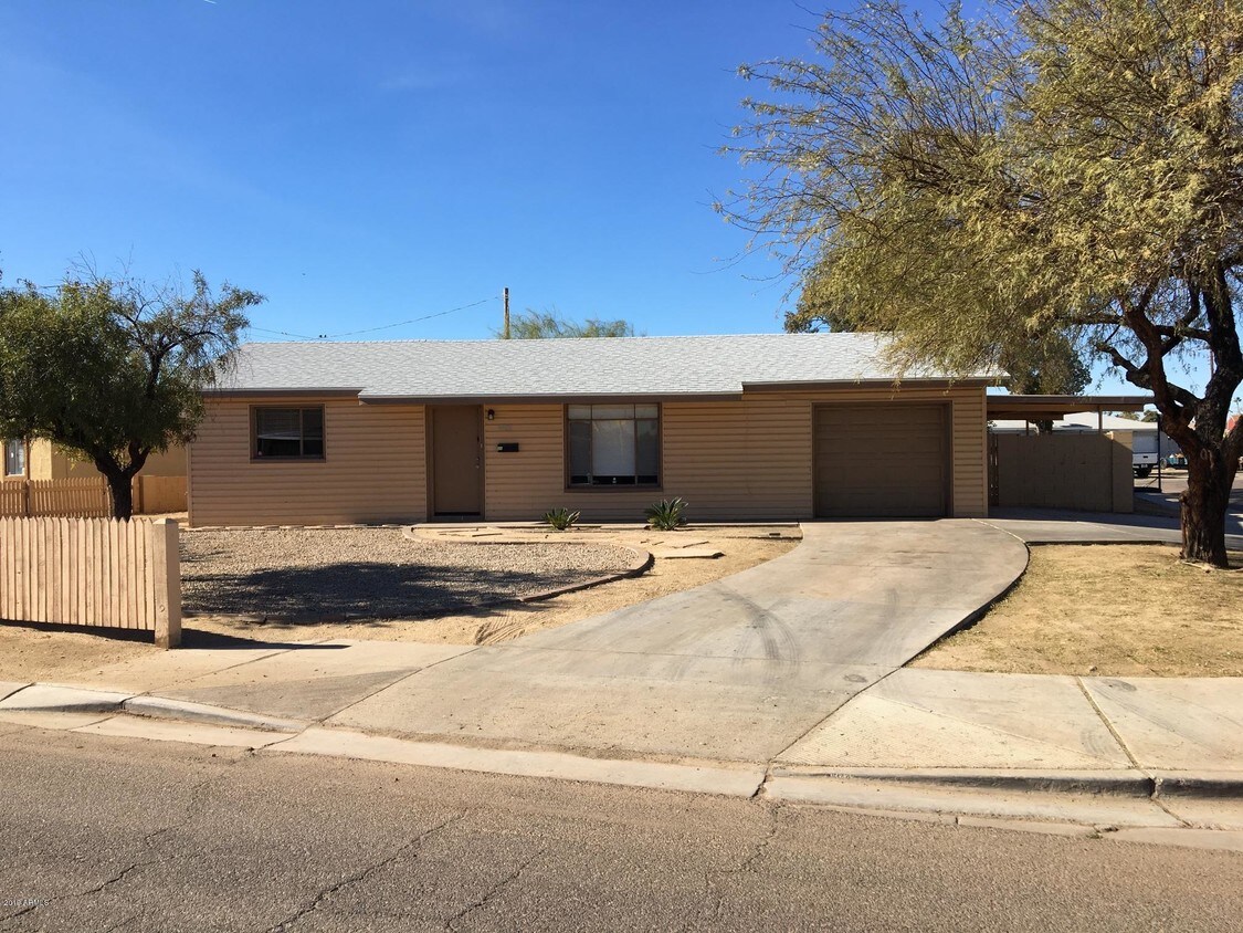 Primary Photo - 4408 N 57th Ave